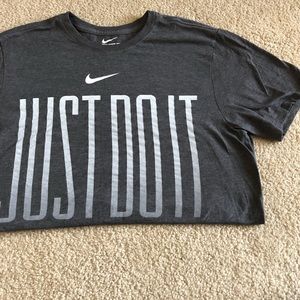 Men’s Nike tee
